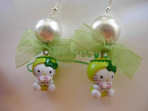 Orecchini hello kitty fiore - orecchini,