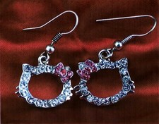 2 PAIA DI ORECCHINI HELLO